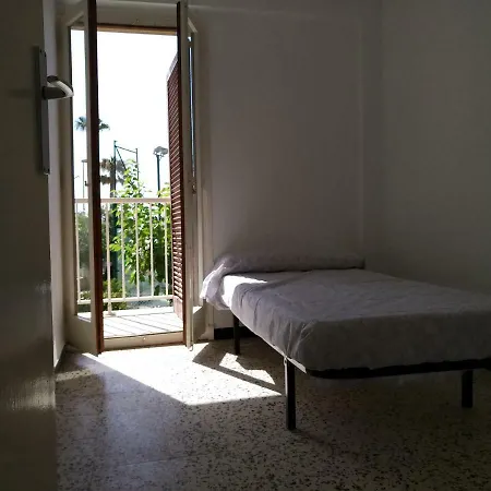 Playa Salou B Апартаменты Камбрильс