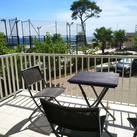 Playa Salou B Апартаменты Камбрильс